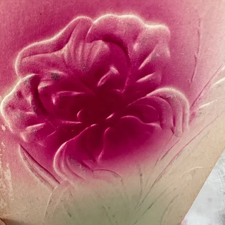 [BUNJANG] Antique Embossed Pink Flower Postcard / 앤틱 플라워엽서 입체양각 핑크꽃