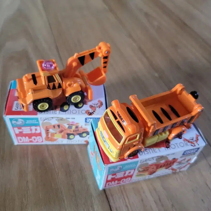 [BUNJANG] Disney Tomica Winnie the Pooh Tigger &amp; Pooh Bundle Set (Genuine) / 일괄)곰돌이푸우 티거토미카 푸우토미카 타이거토미카 정품토미카 디즈니토미카