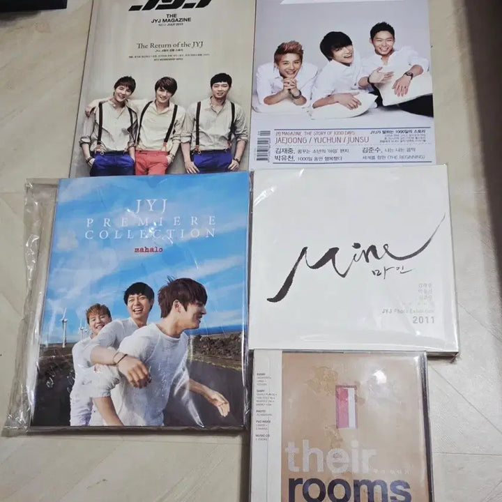 [BUNJANG] JYJ Photobook Bundle Set (Kim Jaejoong, Park Yoochun, Kim Junsu) / JYJ 포토북 및 일괄 김재중 박유천 김준수