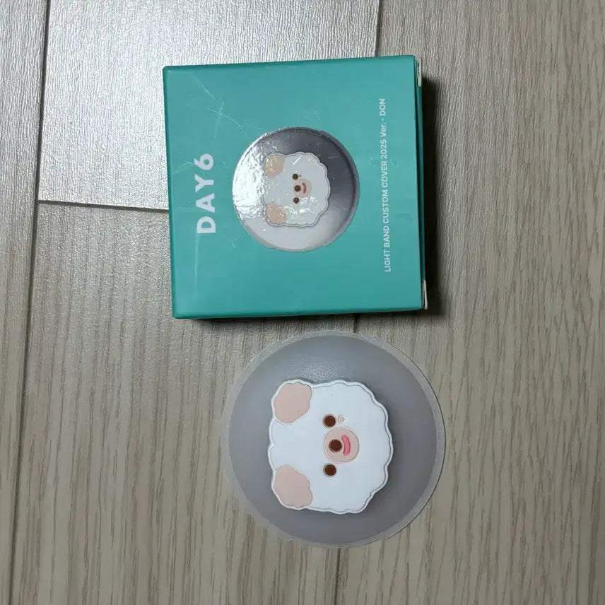 [SOLD OUT] Day6 데이식스 마데워치 커스텀 쁘멀 쁘띠멀즈 돈
