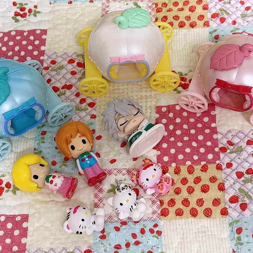 [BUNJANG] Matcha Gacha Koeda-chan Figure, Demon Slayer, Sanrio Kitty Bundle Set / 마차 가챠 코에다짱 피규어 귀멸의칼날 산리오 동물 키티