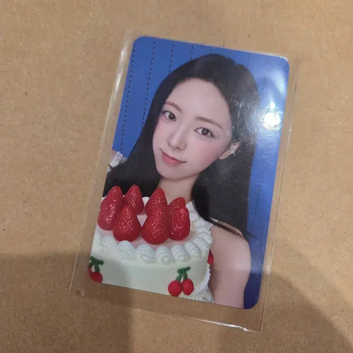 [BUNJANG] ITZY Yuna Cake Ver. Photocard / itzy 있지 유나 케이크버전 앨범구매특전 포카