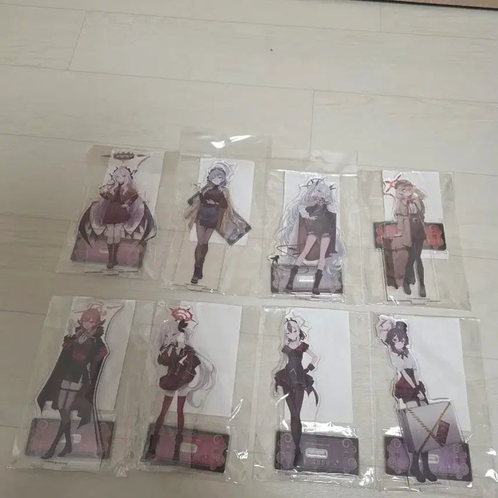 [BUNJANG] Blue Archive Official &amp; Collaboration Acrylic Stand / 블루아카이브 공식 및 콜라보 아크릴 스탠드 판매합니다.