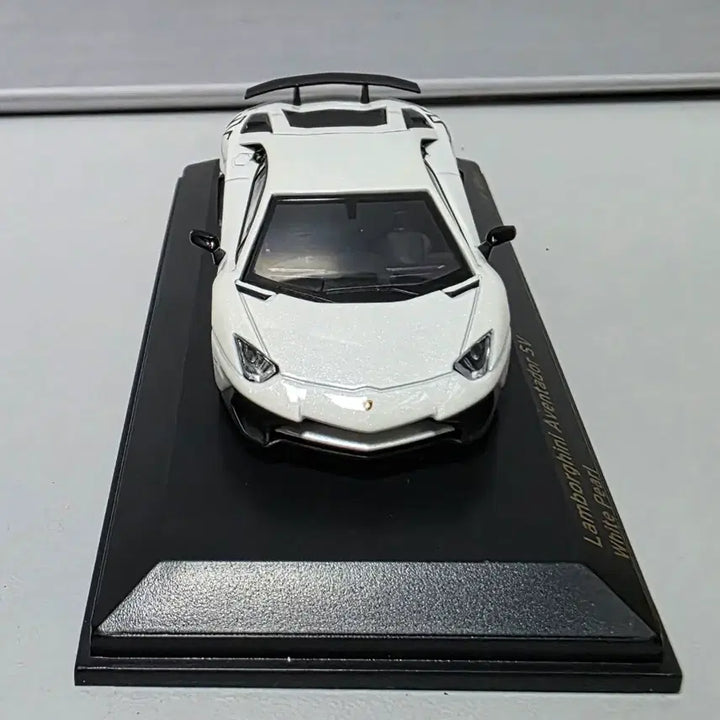 [BUNJANG] 1:64 Scale CarNail Lamborghini Aventador SV Diecast Model / 1/64 다이캐스트 카넬 람보르기니 아벤타도르 SV