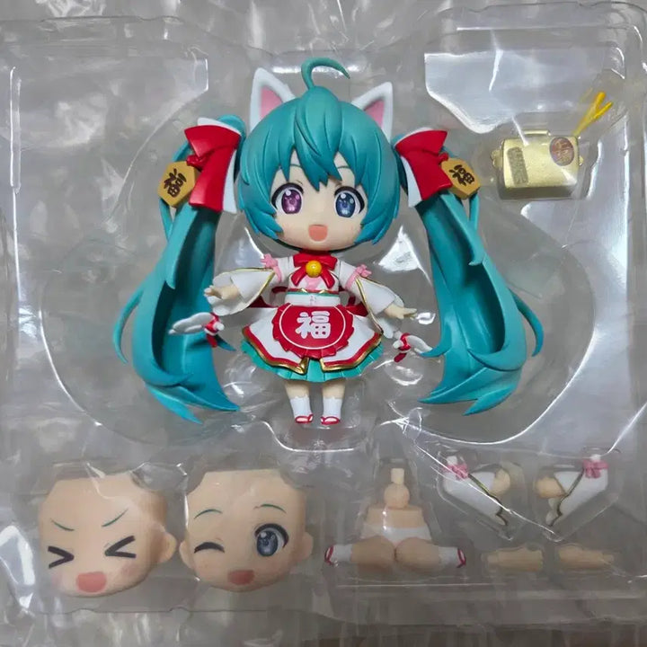 [BUNJANG] Nendoroid 1777 Maneki Miku Hatsune Miku Figure / 마네키 미쿠 넨도 피규어 하츠네 미쿠 넨도로이드 1777