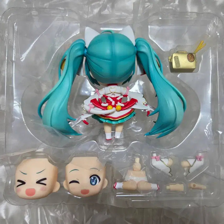 [BUNJANG] Nendoroid 1777 Maneki Miku Hatsune Miku Figure / 마네키 미쿠 넨도 피규어 하츠네 미쿠 넨도로이드 1777