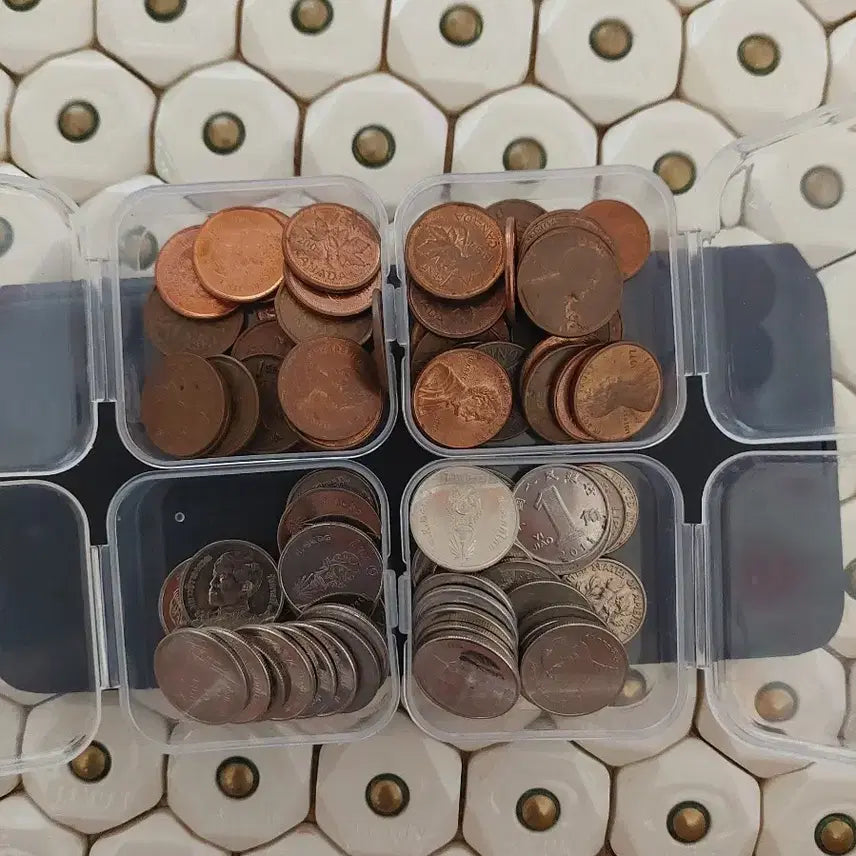 [BUNJANG] Foreign Coin Collection (84 pcs) / 외국동전(84개)