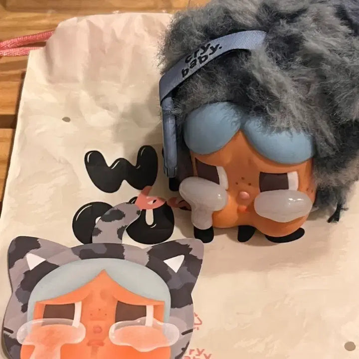 [BUNJANG] Pop Mart Crybaby Leopard Cat Denim / 크라잉베이비 표범냥이 데님(내일 출국! 사실 분들 빨리 데려가세여)