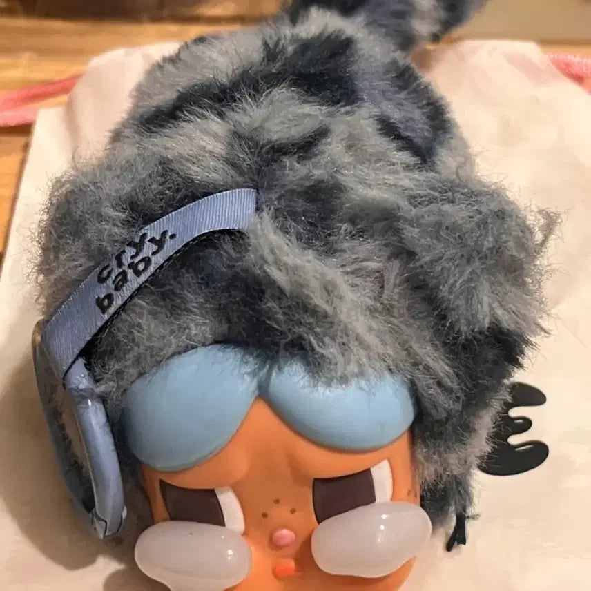 [BUNJANG] Pop Mart Crybaby Leopard Cat Denim / 크라잉베이비 표범냥이 데님(내일 출국! 사실 분들 빨리 데려가세여)