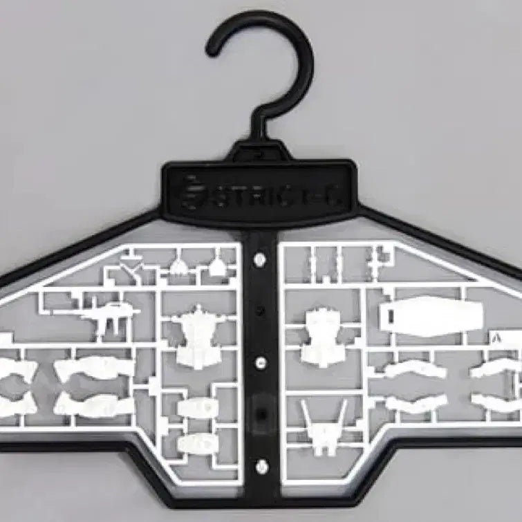 [BUNJANG] Mobile Suit Gundam First Gundam Runner-Shaped Hanger / 퍼스트 건담 옷걸이 strict-g 건프라 행거