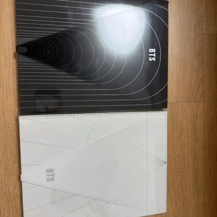 [BUNJANG] BTS MAP OF THE SOUL ON:E Concept Photobook Special Set (V Photocard Included) / BTS MAP OF THE SOUL ON:E CONCEPT PHOT