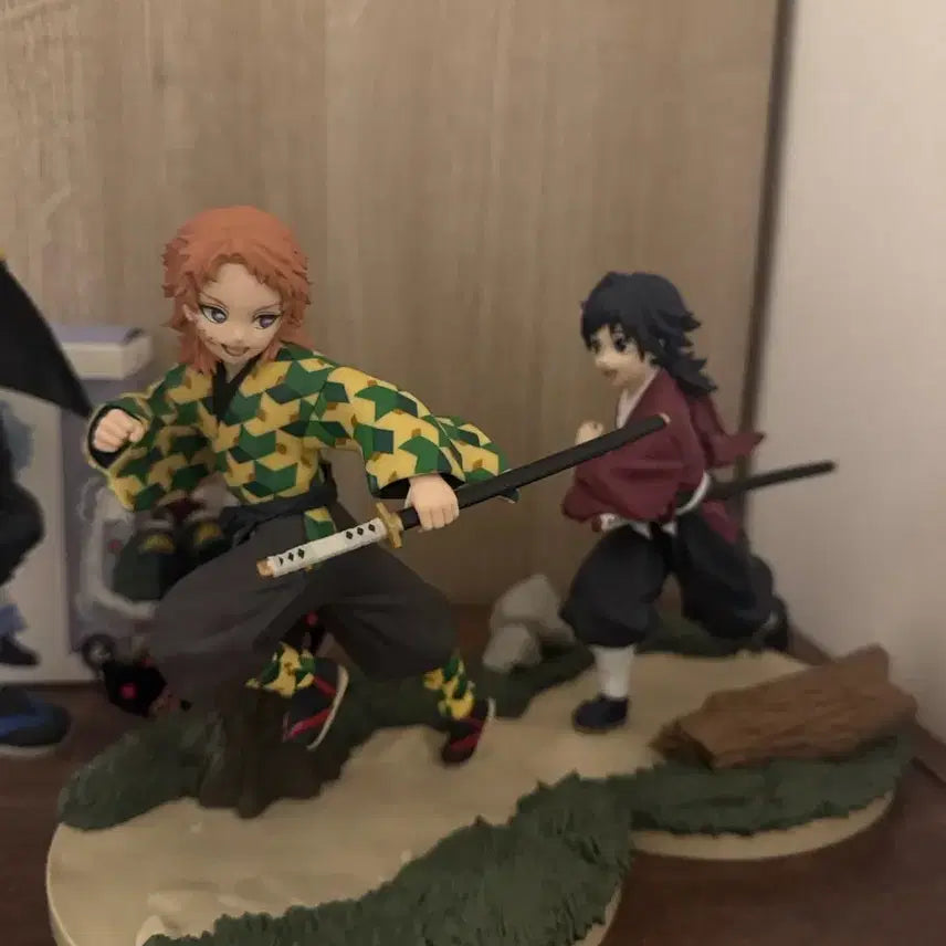 [BUNJANG] Sega Demon Slayer Giyu Tomioka &amp; Sabito Childhood Figure / 기유 사비토 유년시절 어린시절 피규어 귀멸의 칼날 귀칼 세가 굿즈