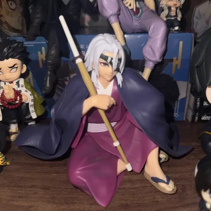 [BUNJANG] Demon Slayer Tengen Uzui Training Figure / 텐겐 합동 강화 훈련 피규어 판매 귀멸의 칼날 귀칼 굿즈