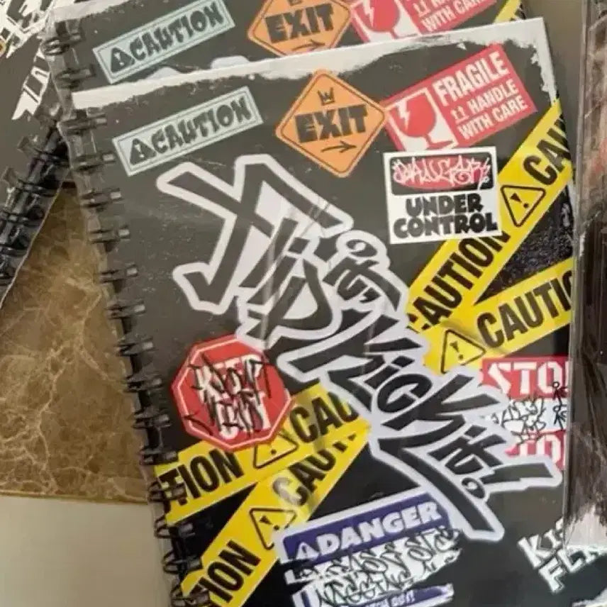 [BUNJANG] Kickflip 1st Album Flip it kick it Photocard (Sealed) / 킥플립 미개봉 1집 Flip it kick it 앨범