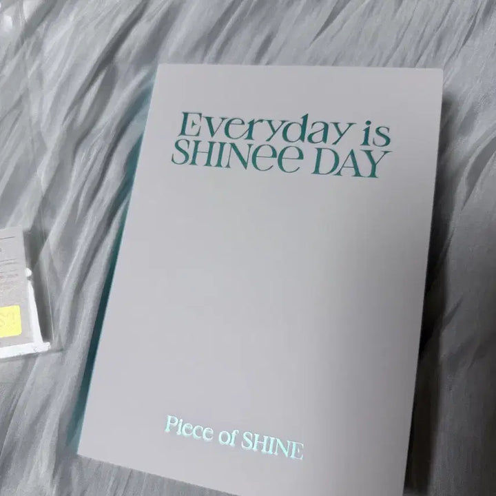 [BUNJANG] SHINee Piece of Shine Postcard Book / 샤이니 피스오브샤인 엽서북