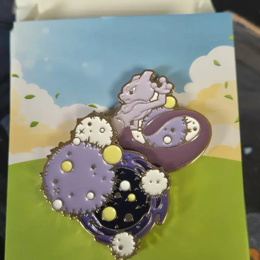 [BUNJANG] Isaac Toast x Pokémon Mewtwo Pin Badge / 이삭토스트 포켓몬스터 뮤츠 핀뱃지