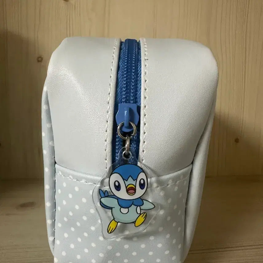 [BUNJANG] Olive Young Pokemon Collaboration Psyduck Pouch / 올리브영 포켓몬 콜라보 팽도리 파우치 판매합니다