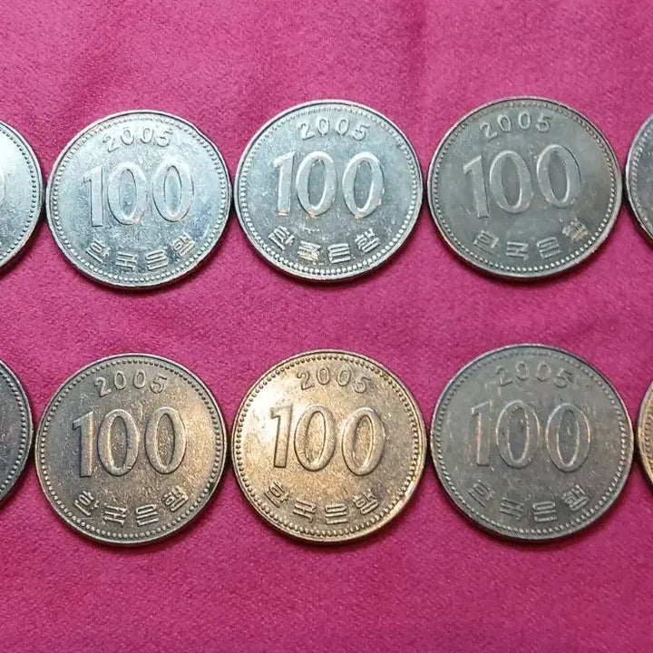 [BUNJANG] 10 x 2005 100 KRW Coins Bundle Set / 2005년 100원 동전 10개 일괄