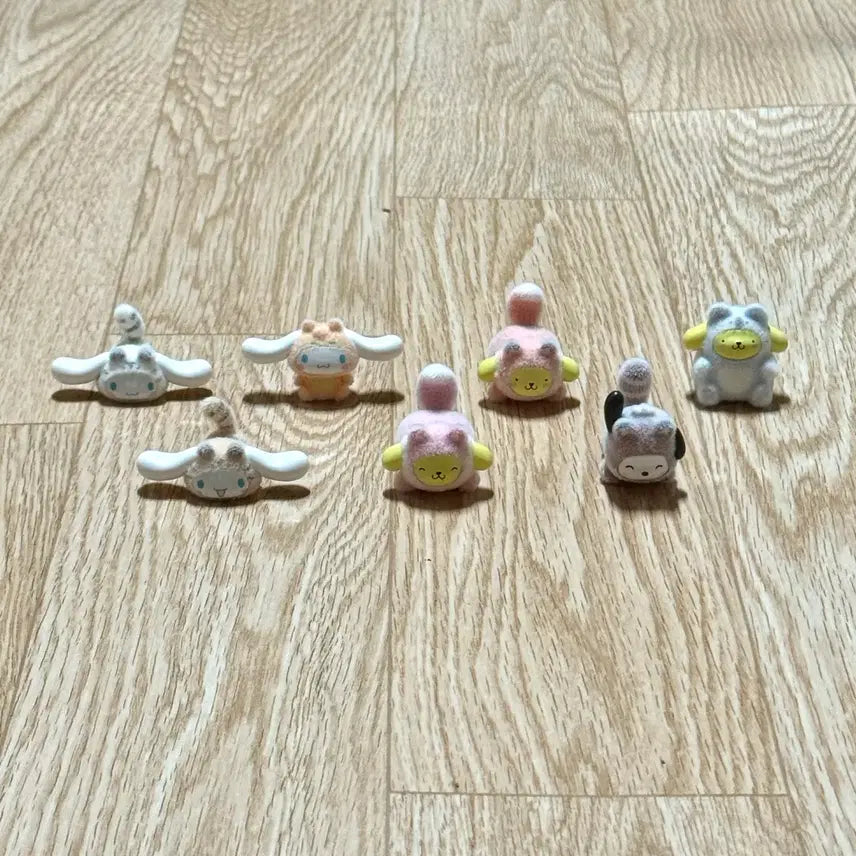 [BUNJANG] Sanrio Characters Forest Animals Pompompurin Pochacco Cinnamoroll Fluffy Mini Figures / 산리오 캐릭터즈 숲속 동물 친구들 폼폼푸린 포차코 시나모롤 플로키 미니