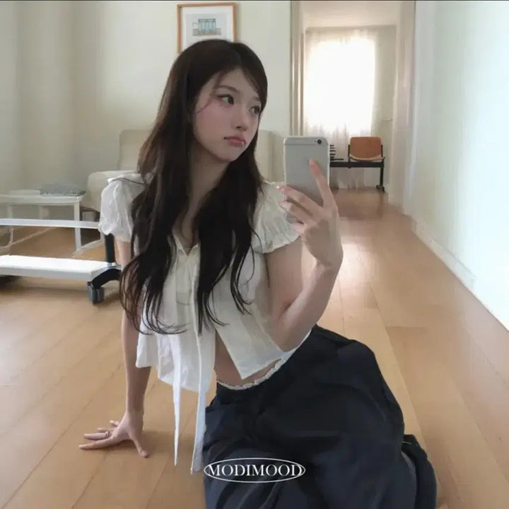 [BUNJANG] Modi Mood Tie Crop Blouse / 모디무드 타이 크롭 블라우스