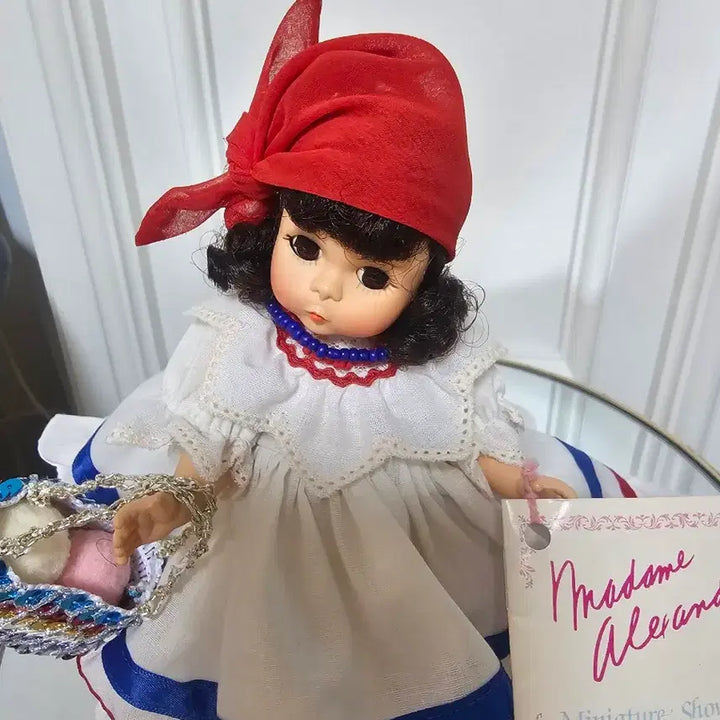 [BUNJANG] Madame Alexander Dominican Republic Doll / 마담알렉산더 도미니카 공화국
