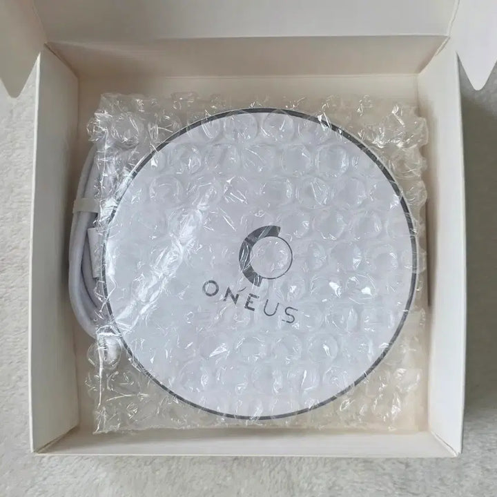 [BUNJANG] ONEUS Wireless Charger / 원어스 무선 충전기