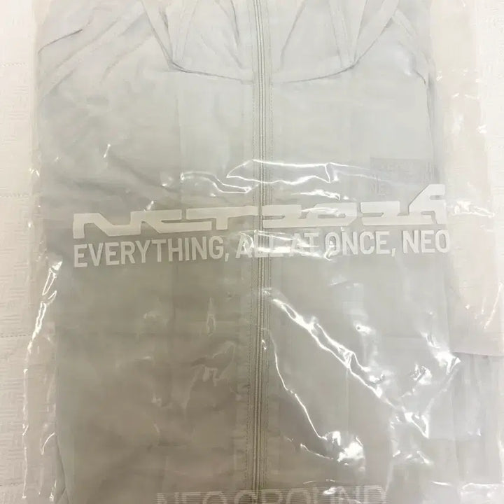 [BUNJANG] NCT Neo Ground Windbreaker / NCT 엔시티 네오 그라운드 윈드브레이커 바람막이
