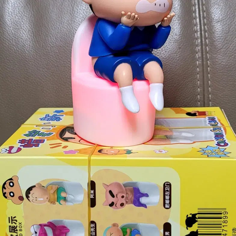 [BUNJANG] Crayon Shin-chan Shin-chan Toilet Figure Lamp (New) / 크레용 신짱 짱구 변기 피규어 램프(새상품)