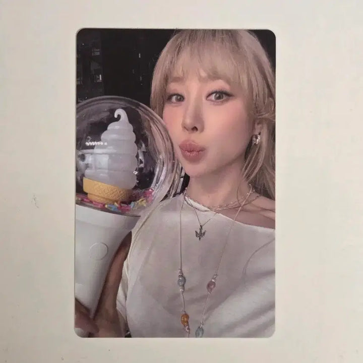 [BUNJANG] IOI Yeonjung Support Rod Photocard / 아이오아이 연정 응원봉 포토카드 포카