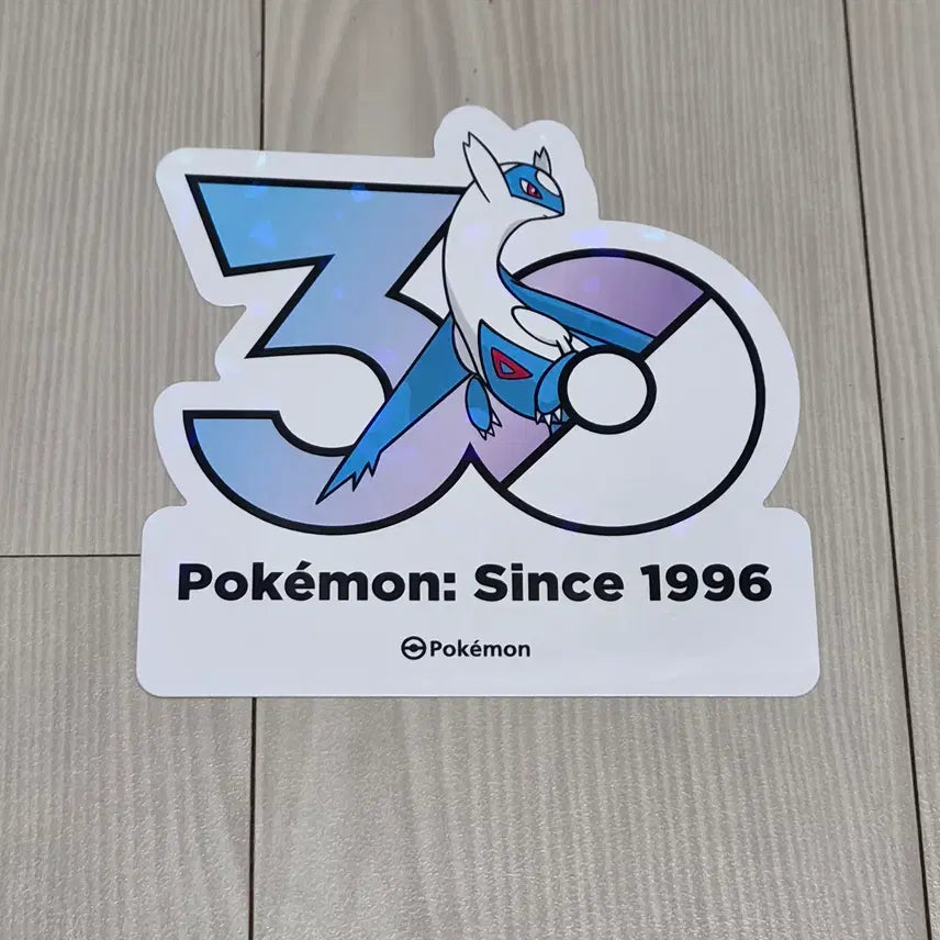 [BUNJANG] Pokemon 30th Anniversary Logo Sticker Latias / 포켓몬 30주년 로고 스티커 라티오스 판매합니다.