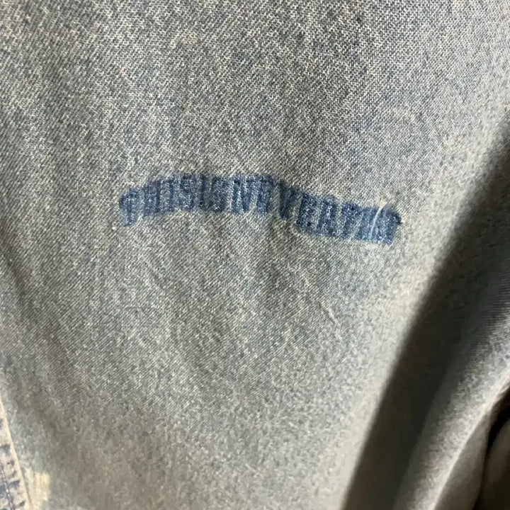 [BUNJANG] thisisneverthat Damaged Denim Shirt XL / (XL) 디스이즈네버댓 데미지드 데님 셔츠