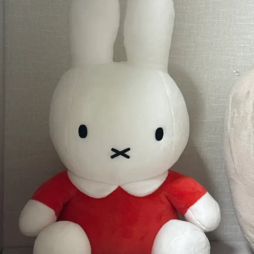 [BUNJANG] Miffy 25cm Doll (Red) / 레드 미피 25cm 인형 새상품