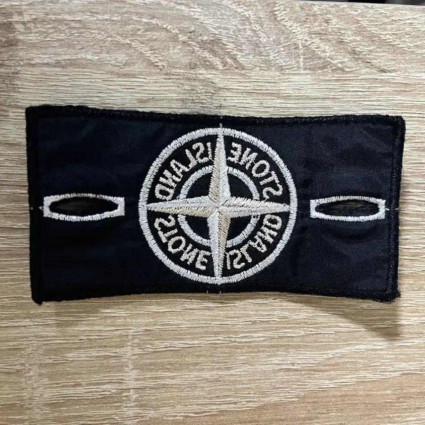 [BUNJANG] Stone Island Badge Patch (White) / 스톤아일랜드 와펜 패치 (화이트와펜)