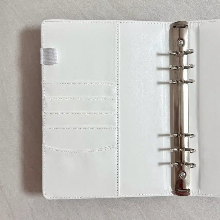 [BUNJANG] Unsealed A5 6-Ring Binder White Photocard Binder / [개봉] A5 6공 바인더 화이트 포카 바인더