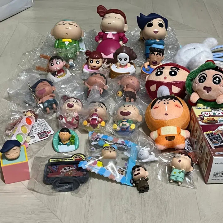 [SOLD OUT] 짱구 피규어 인형 가챠 모음