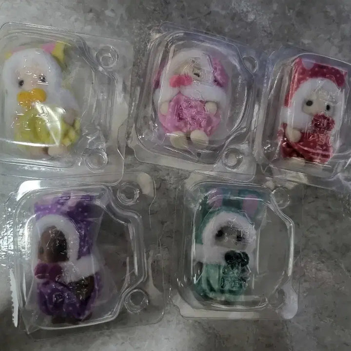 [BUNJANG] Sylvanian Families 40th Anniversary Colorful Costume Rabbit Lottery Full Set / 실바니안 40주년 컬러풀 코스튬 토끼 쿠지 풀세트