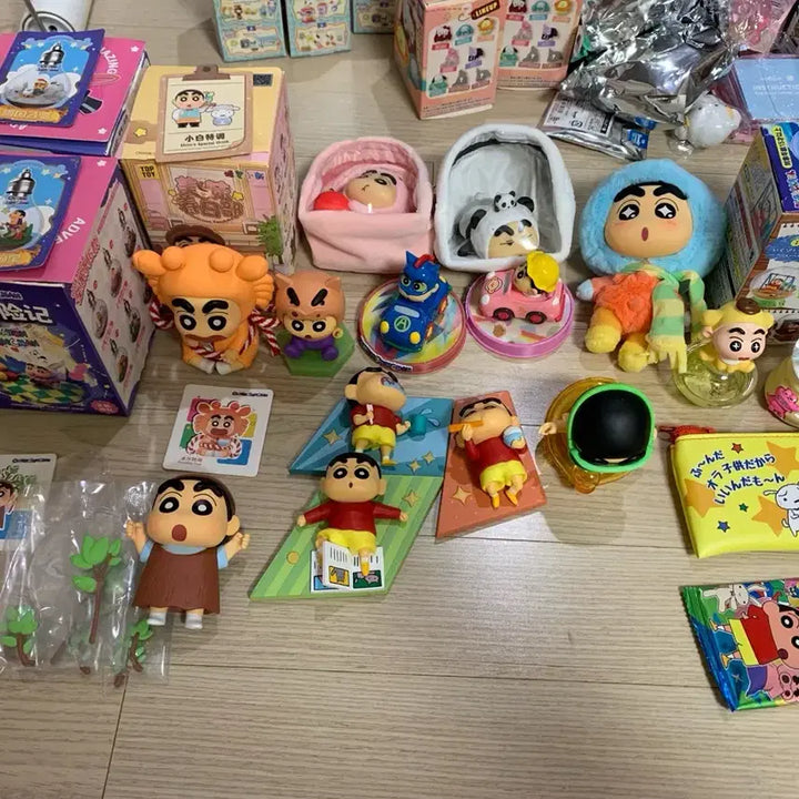 [BUNJANG] Crayon Shin-chan Figures &amp; Magnets Bundle Set / 짱구 피규어/자석 등등