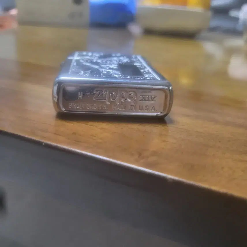[BUNJANG] Silver Zippo Lighter Flower Pattern / 지포 라이터