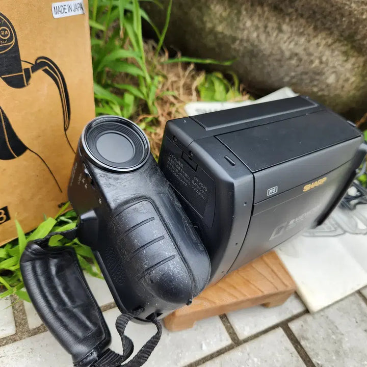 [BUNJANG] SHARP Video8 8mm Camcorder VL-EL10A / 빈티지 8mm 캠코더 SHRAP Video8/8 mm VL-EL10A 액