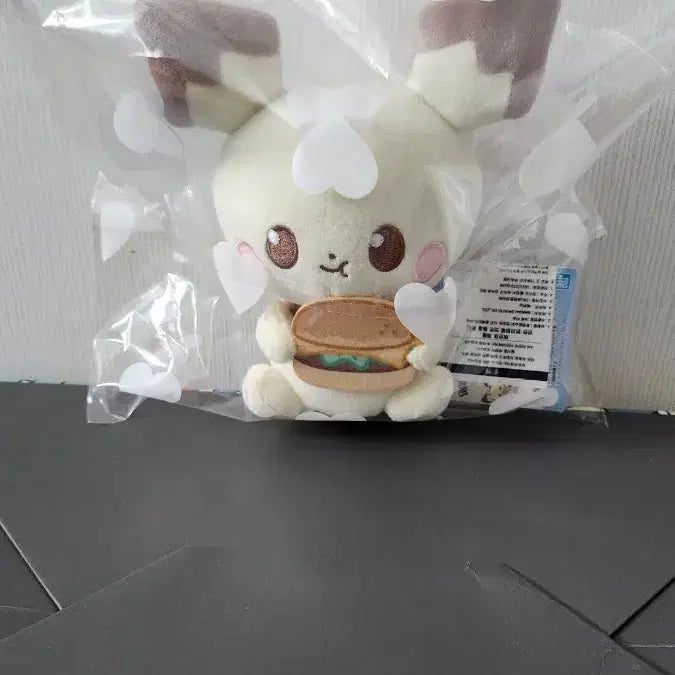 [BUNJANG] 30th Anniversary Party Delicious Time Pichu Plush / (정가양도) 30주년파티 맛있는시간 피츄