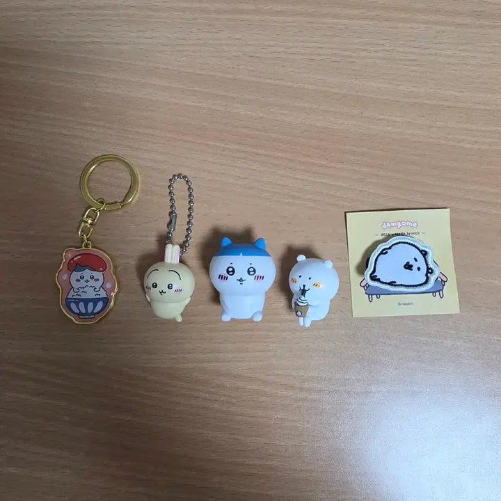 [BUNJANG] Chiikawa Usagi, Hachiware, Nagonkoma, Damgom Figure Keychain Bundle Set / !!일괄 9천원!! 치이카와 우사기 하치와레 농담곰 담곰이 피규어 키링