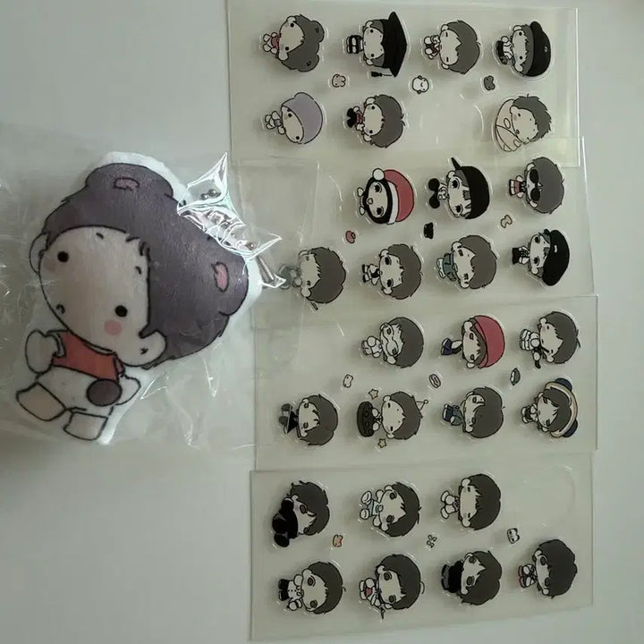 [BUNJANG] BOYNEXTDOOR Boo Jjone Cushion Keychain Sticker Set / 보넥도 비공굿 박사 김부쫀 듀 doo 스티커 키링 쿠션키링 양도