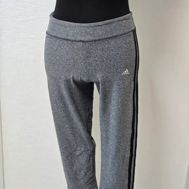 [BUNJANG] Adidas Climalite Functional Leggings Charcoal Grey / 아디다스 클라마라이트 기능성  레킹스  차콜그레이 정품