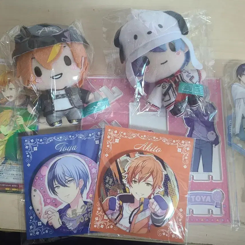 [BUNJANG] Project SEKAI Akito Toya Sanrio Plush Set, Birthday Ku, Acrylic Stand, Badge / 프세카 아키토 토우야 산라오 누이 쿠지 아크스 뱃지