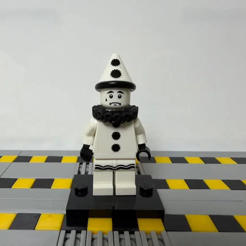 [SOLD OUT] 레고 슬픈 광대 미니피규어(!)