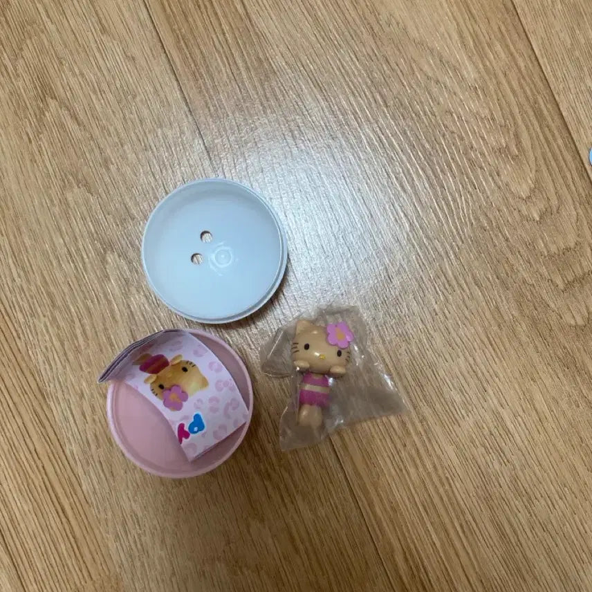 [BUNJANG] Sanrio Pokonoru Gacha Tanning Kitty Hyper (Sealed) / (미개봉) 산리오 표코노루 가챠 태닝 키티 히퍼