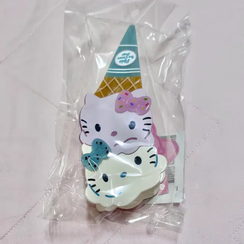 [BUNJANG] Sanrio House Kitty Ice Cream Hair Clip Pink / 산리오 하우스 키티 아이스크림 헤어 클립 핑크 미개봉