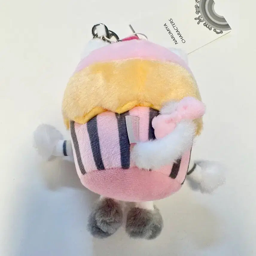 [BUNJANG] Mezzo Piano Happy Park Cherry Cupcake Mascot Charm / 메조피아노 해피파크 체리 컵케이크 마스코트