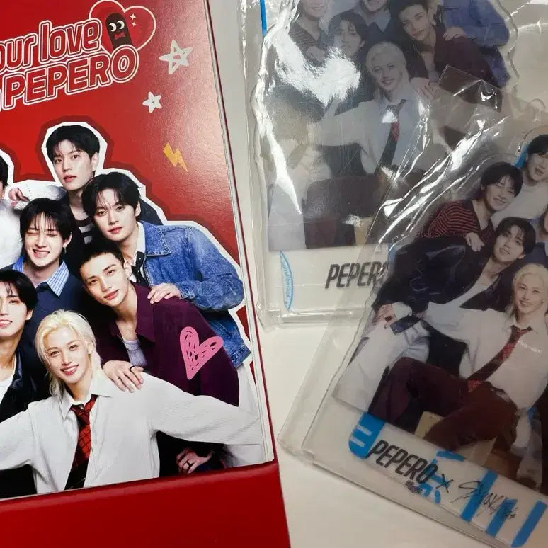 [BUNJANG] Stray Kids Pepero Calendar Acrylic Stand / 스트레이키즈 아크릴판, 빼빼로달력