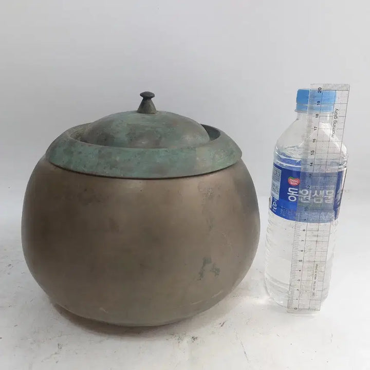 [BUNJANG] Antique Brass Urinal (Yoyangg) - Decorative Item / 추억의 옛날 동요강 -  소품용. 근대사